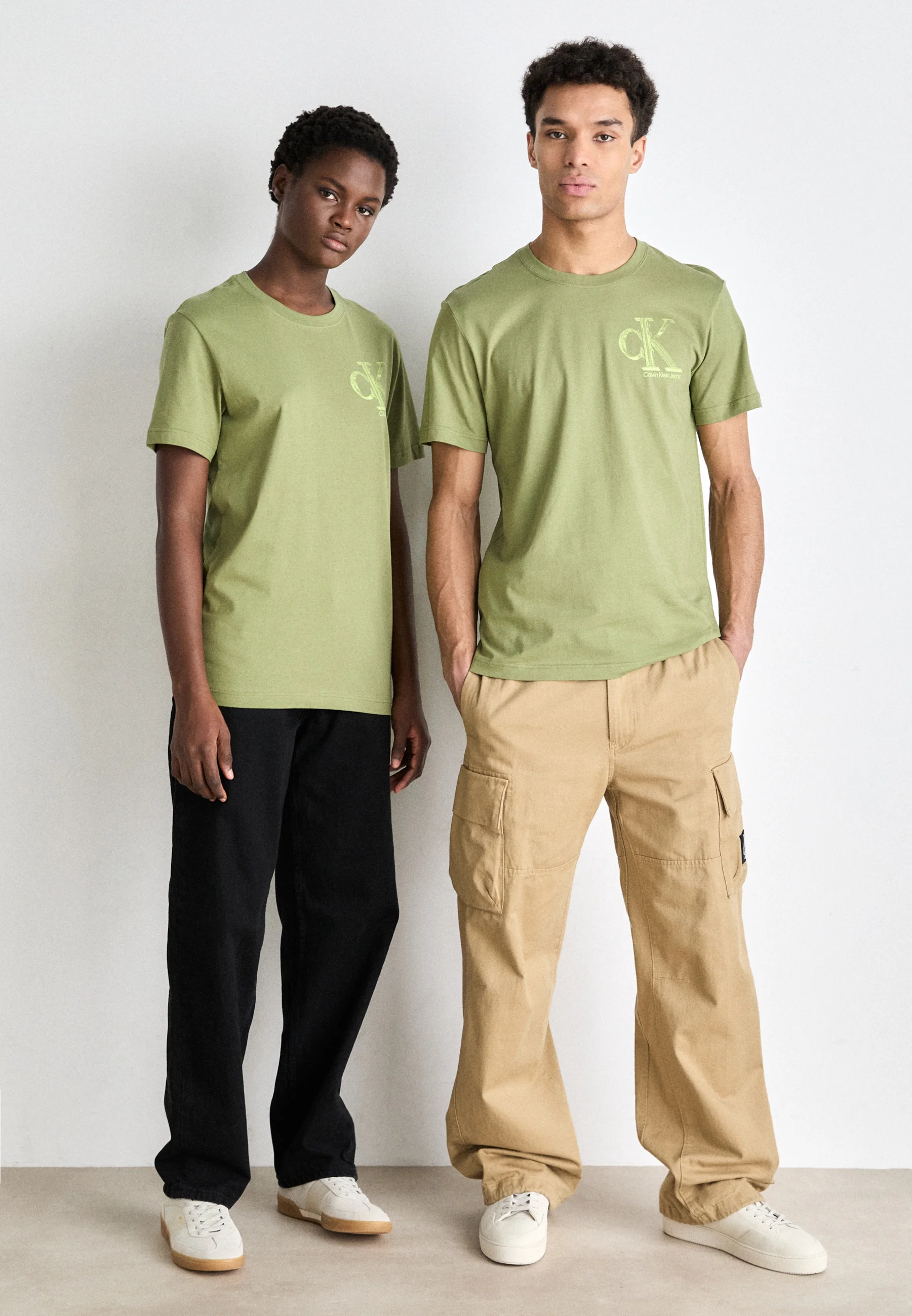 Calvin Klein Jeans META MONOGRAM TEE UNISEX - Camiseta básica