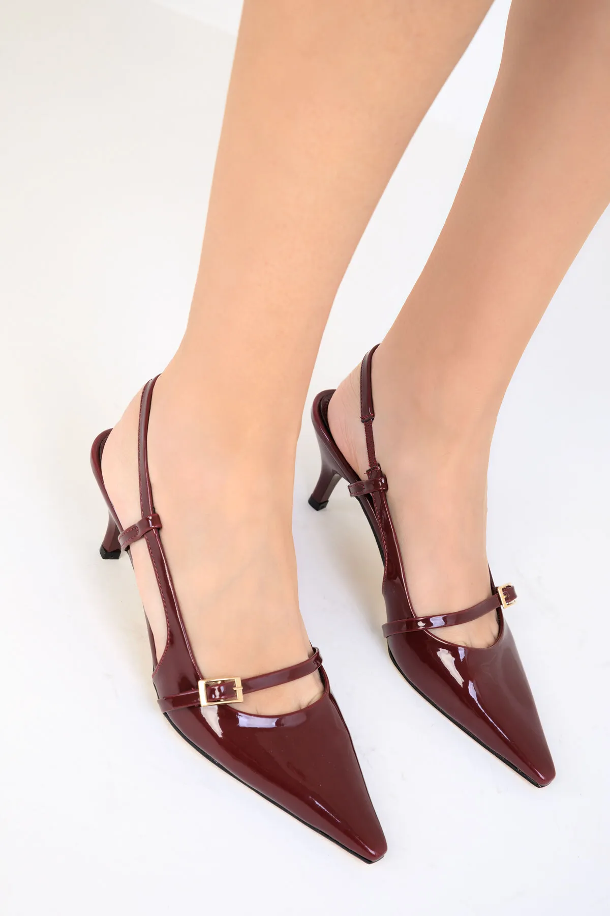 SOHO  Weinrote Lacklederschuhe für Damen mit klassischem Absatz 18799
