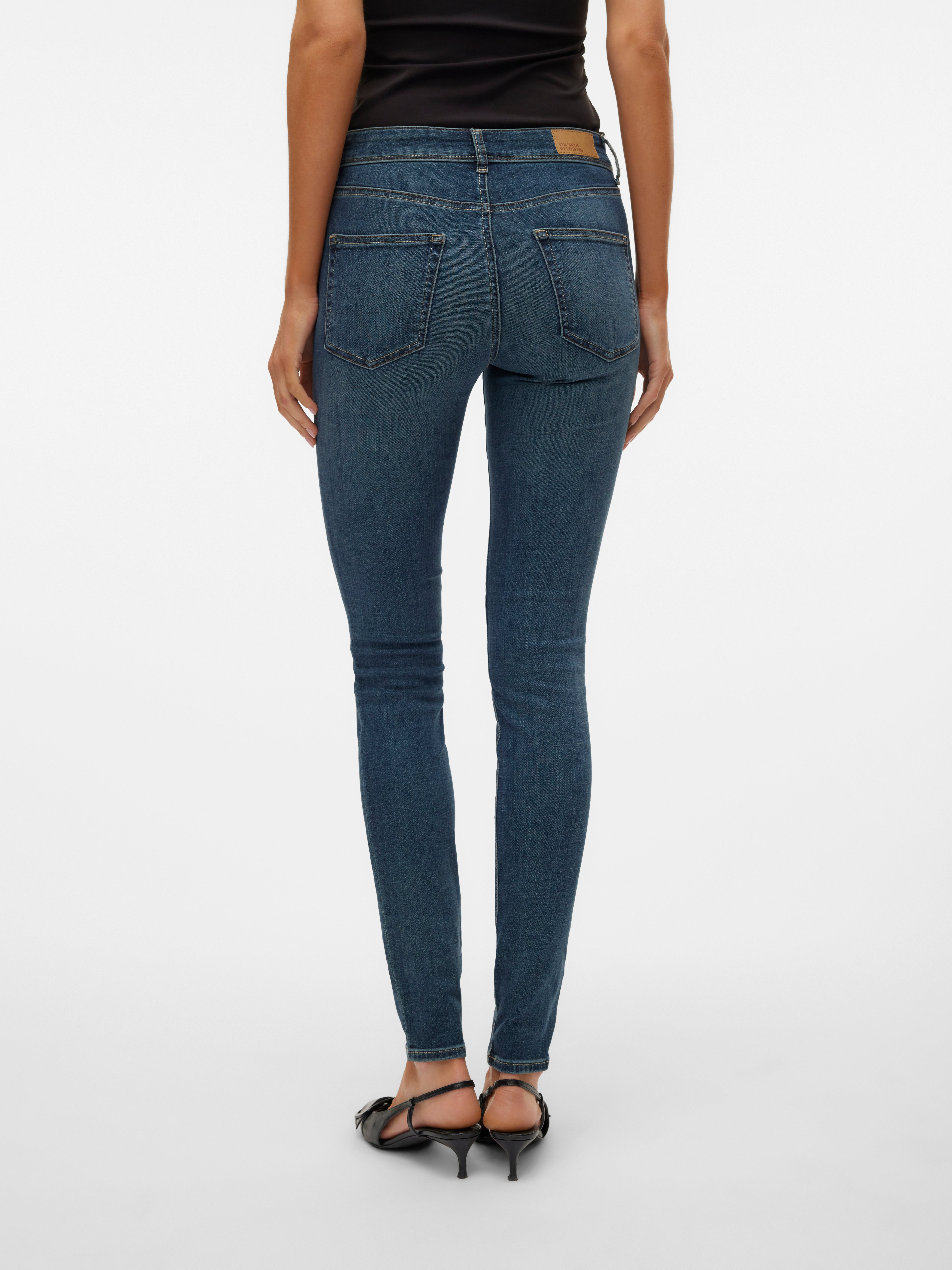 VMLUX Mid Rise Slim Fit Jeans