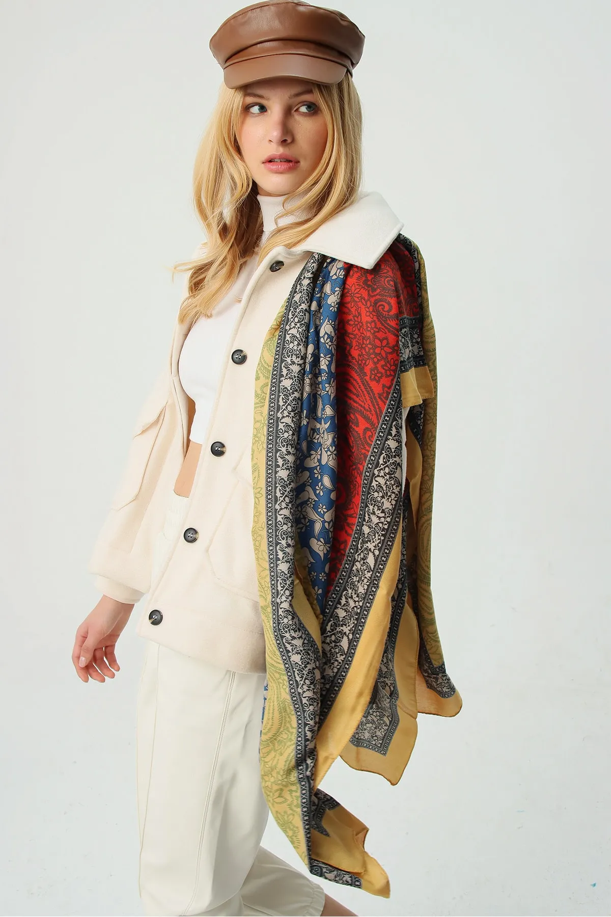 Trend Alaçatı Stili  Schultertuch - Mehrfarbig - Paisley