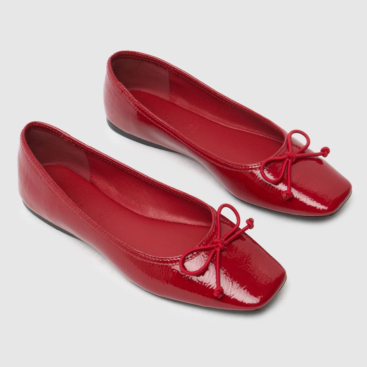 Schuh – Röda ballerinaskor med fyrkantig tå
