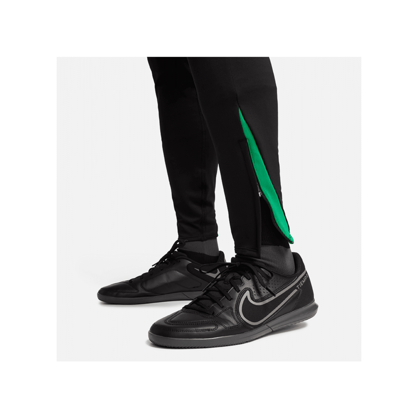 Nike Strike Trainingshose Schwarz F013