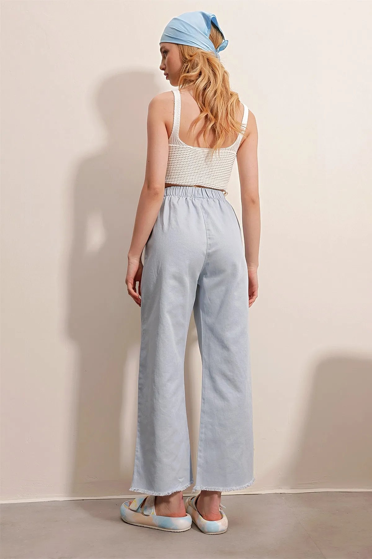 Trend Alaçatı Stili  Eisblaue Palazzo-Jeanshose mit hoher Taille und Quasten für Damen ALC-X8930