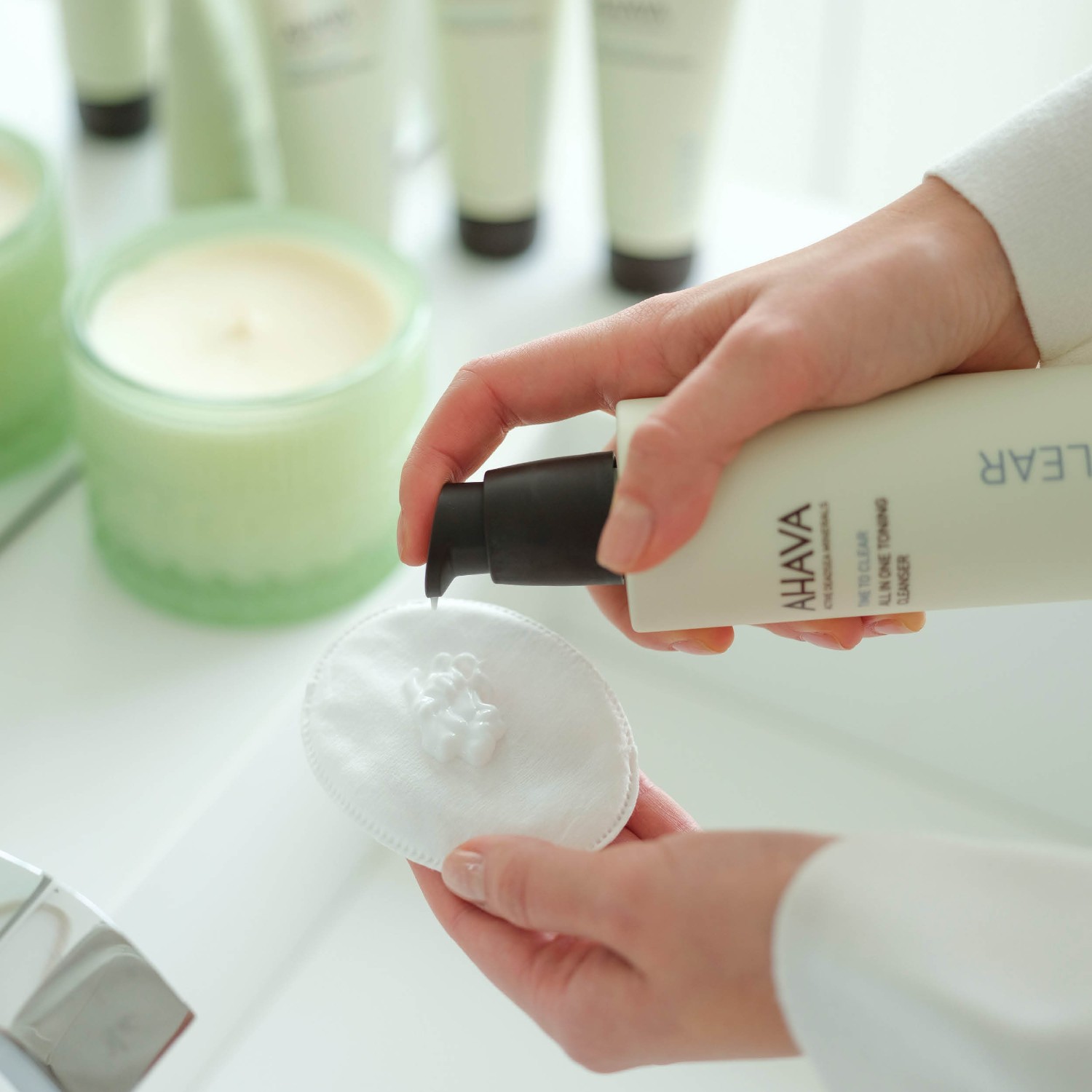 AHAVA All In One Toning Cleanser 2