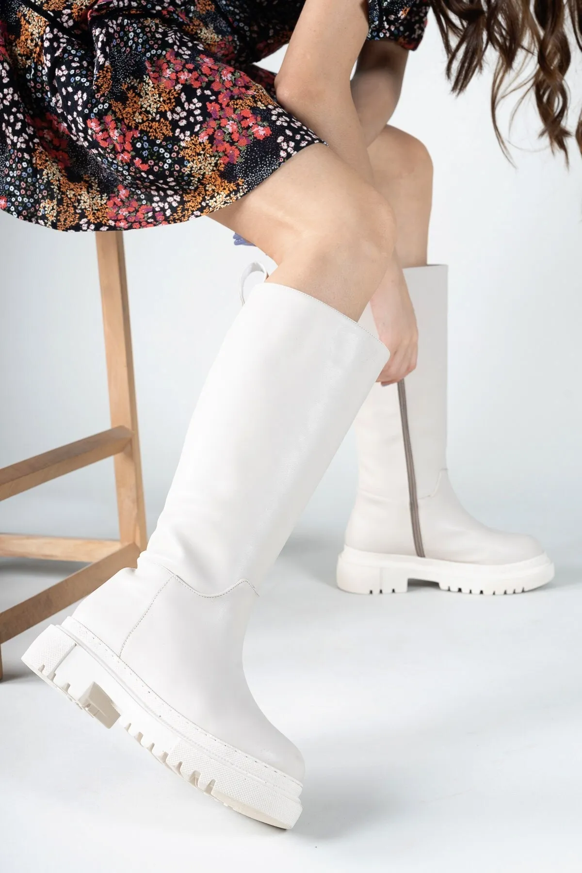 Riccon  Beigefarbene Damenstiefel 0012360