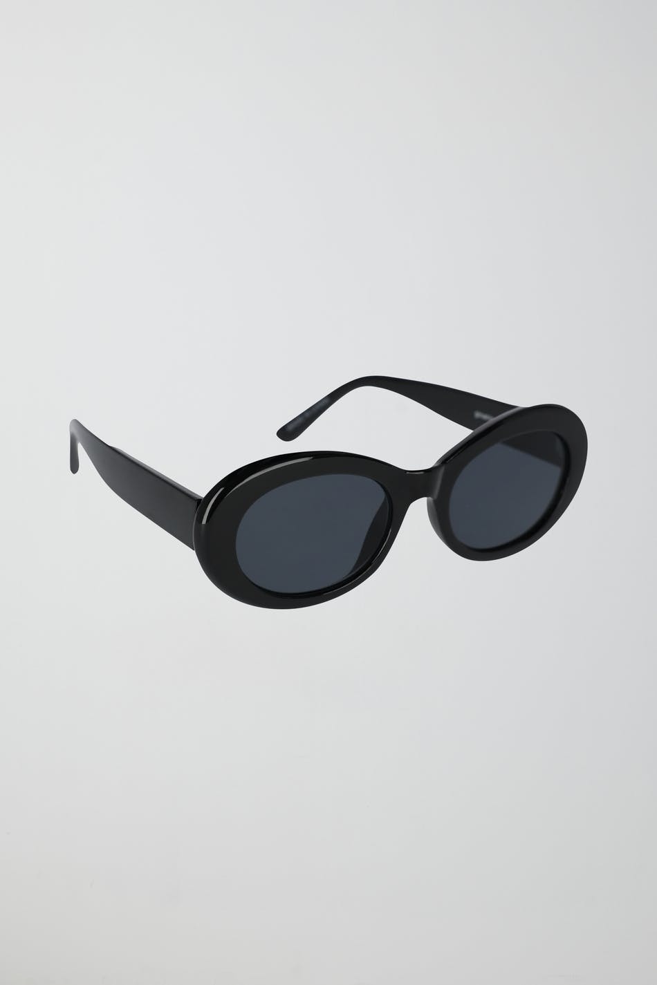 Oval sunglasses