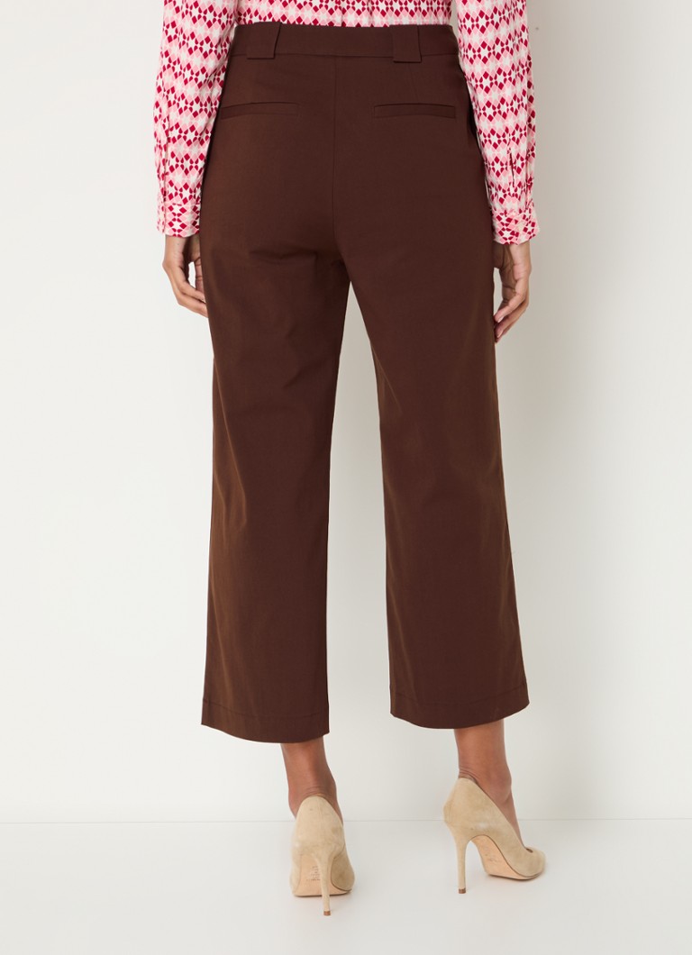 Pantaloni Benetton cu talie înaltă, picioare drepte și buzunare laterale.