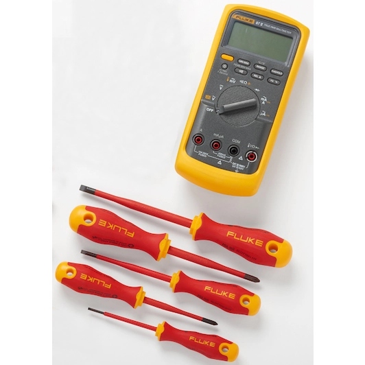 Fluke 40004066 IB875M ipari multiméter és 5 szigetelt csavarhúzó