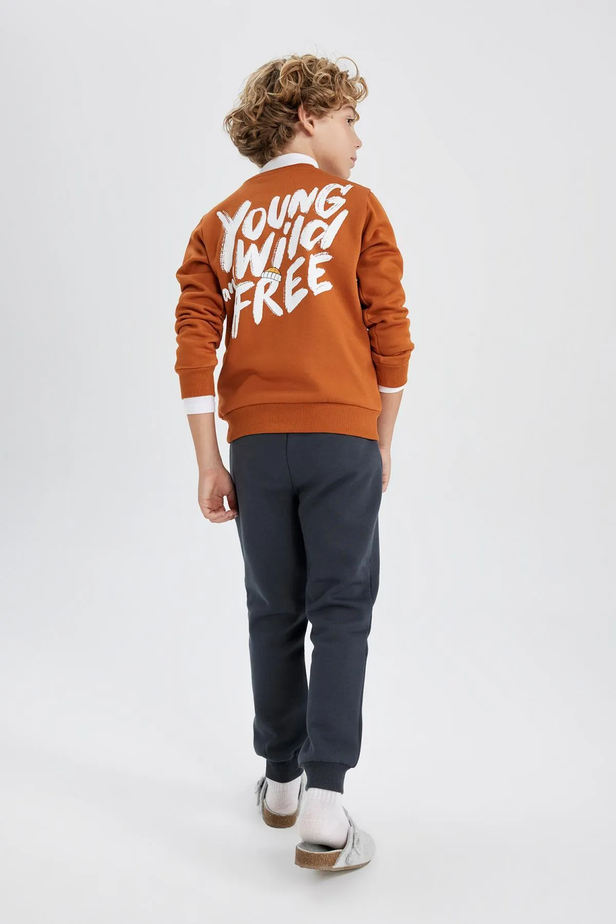 DeFacto  Jungen-Pyjama-Set mit Rückenbedruckung und langen Ärmeln