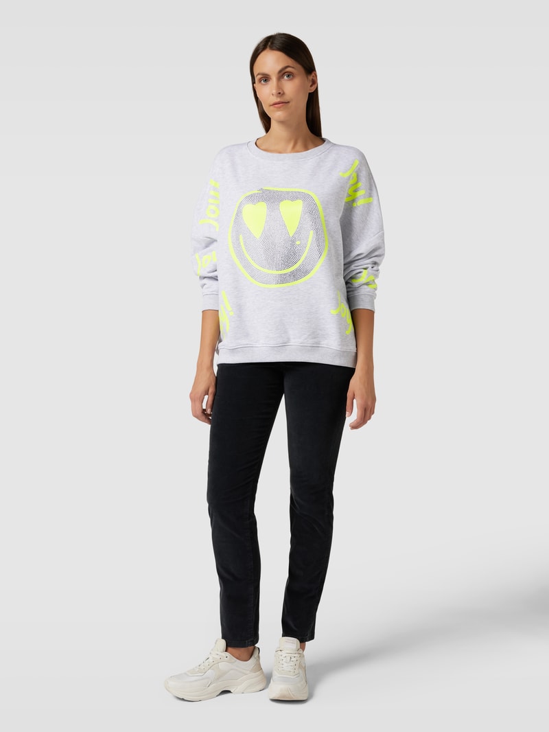 Sweatshirt mit Strasssteinbesatz Modell 'JOY' in hellgrau meliert