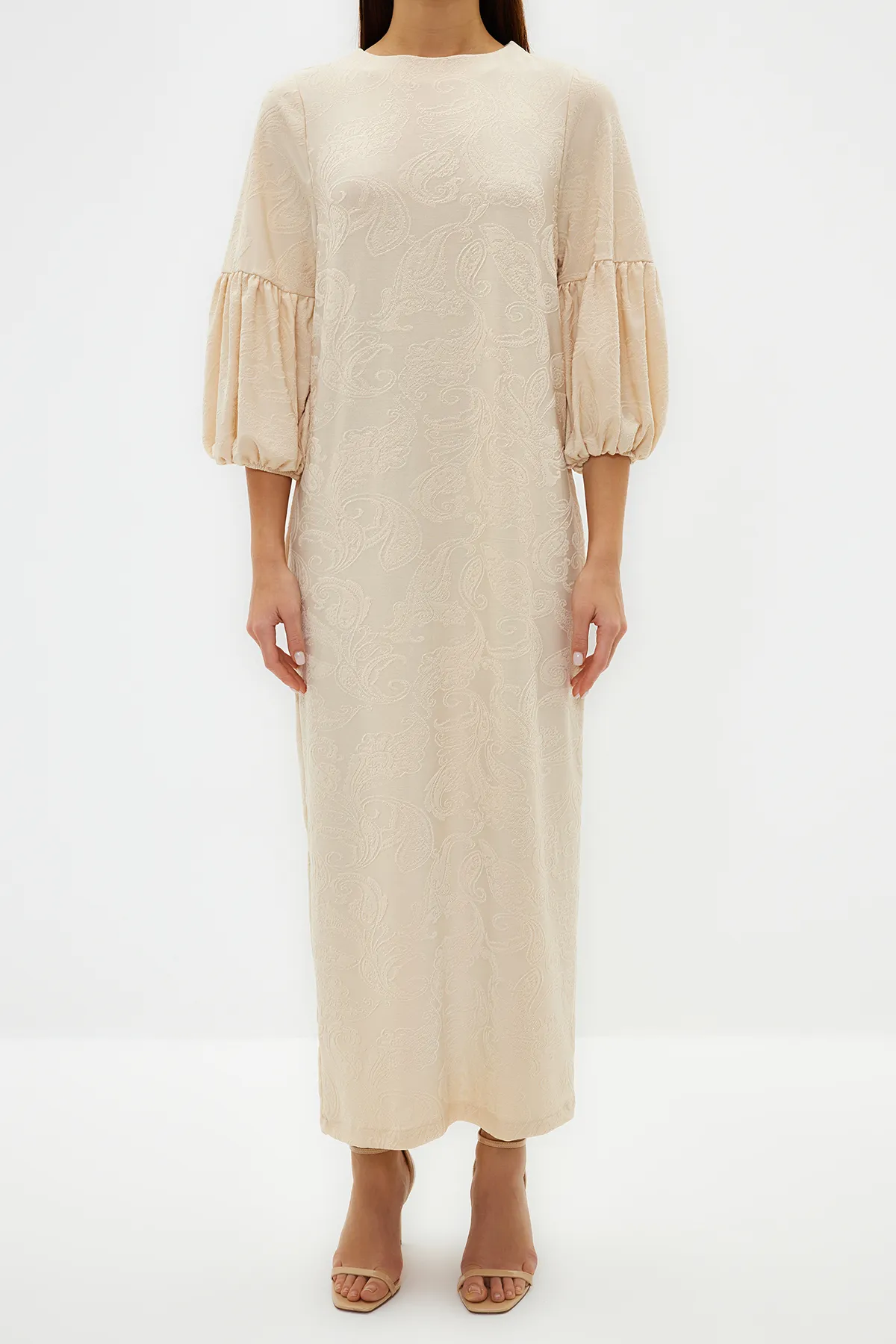 Trendyol Modest  Kleid mit Ballonärmeln und Blumenmuster in Steinprägung TCTSS24DB00012