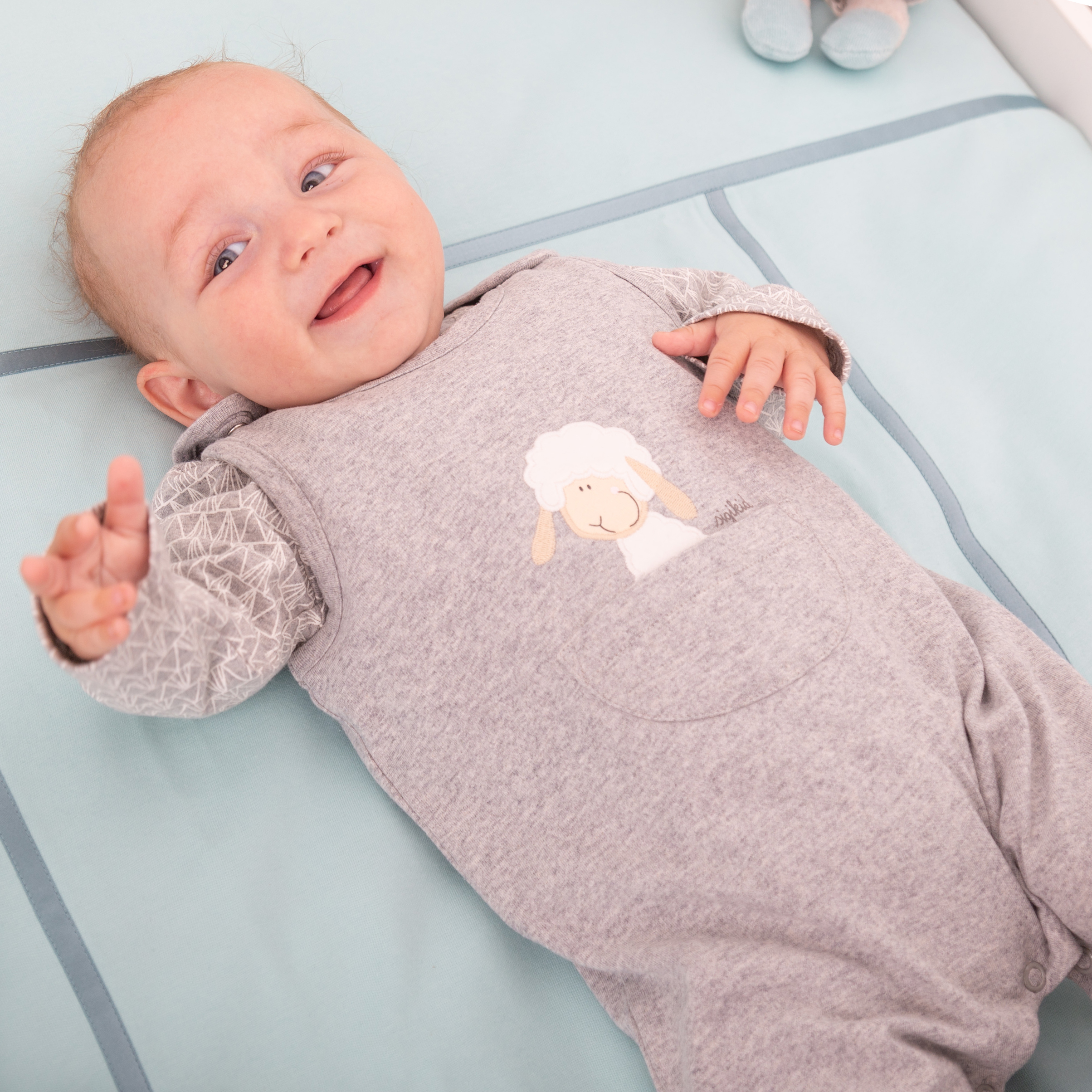 Baby Langarmshirt, grau meliert mit weißem Print