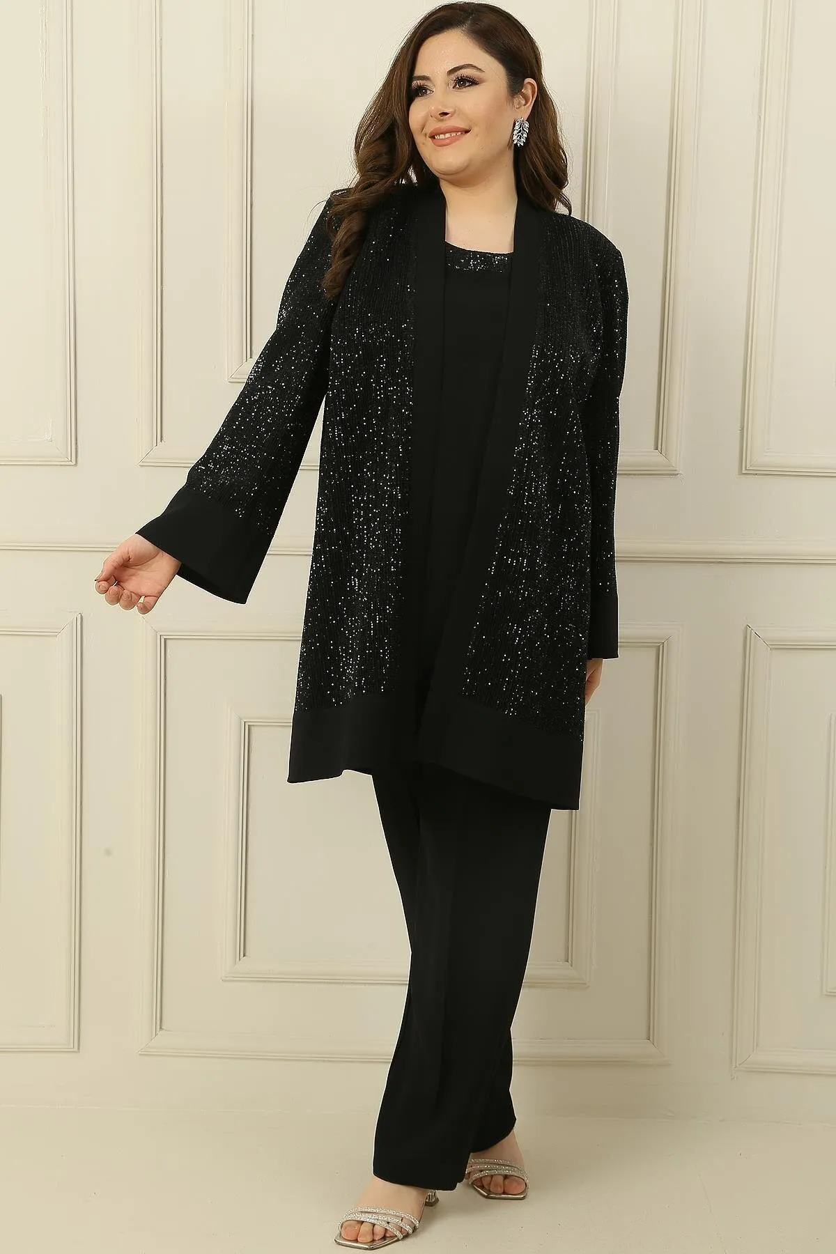 By Saygı  3-teiliges Set in Übergröße mit Jacke, Bluse und Hose mit Paillettendetails