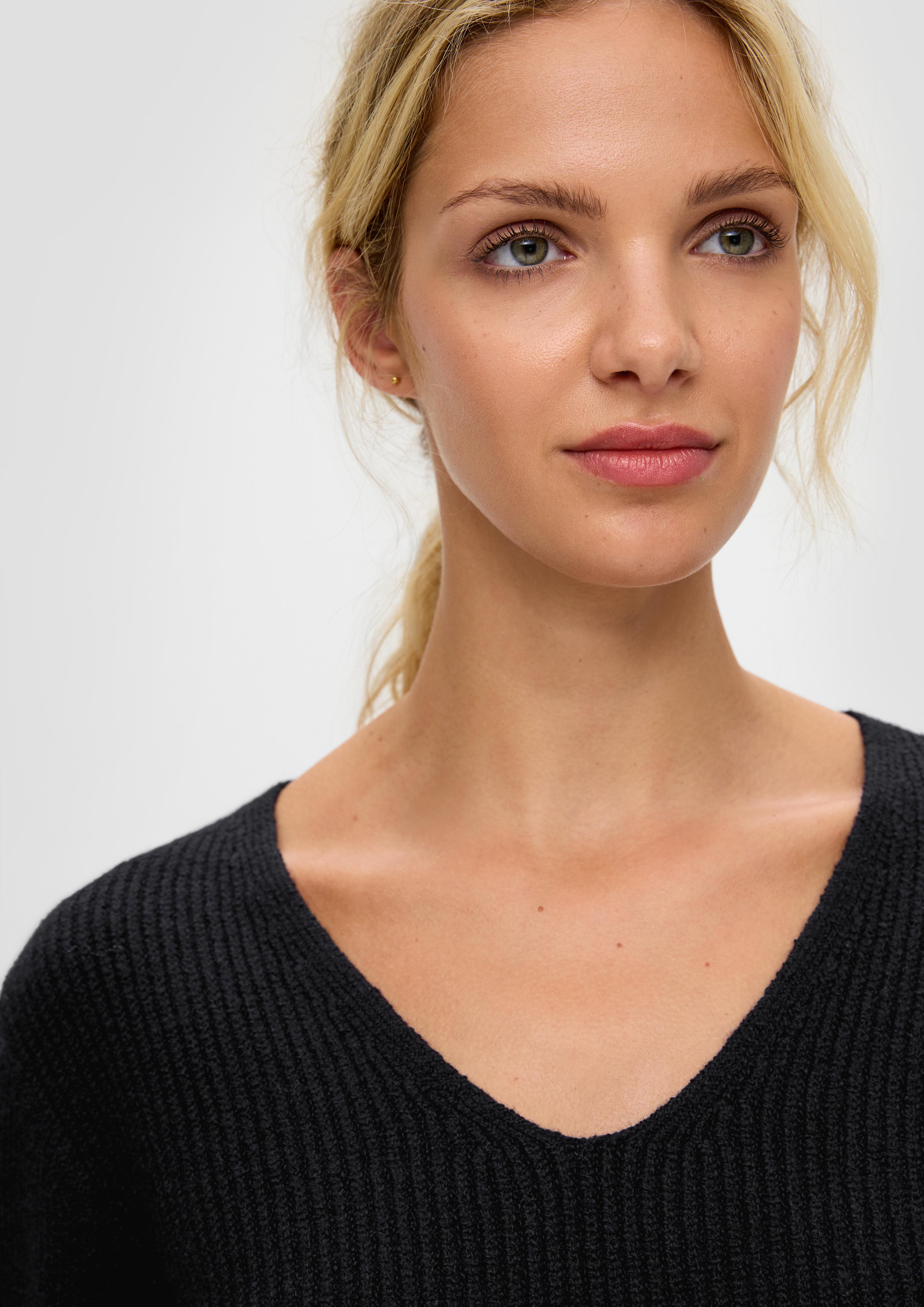 Strickpullover mit Rippstruktur  2136113-9999