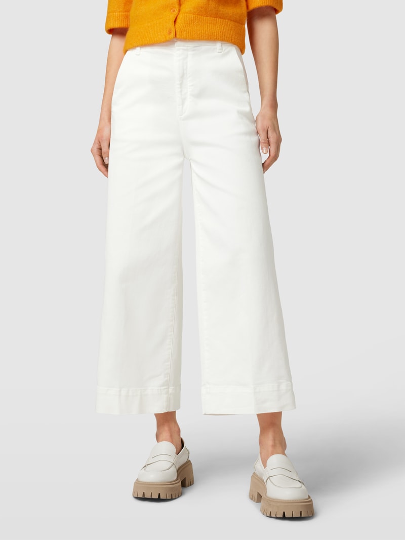 Jeans mit französischen Eingrifftaschen in weiß