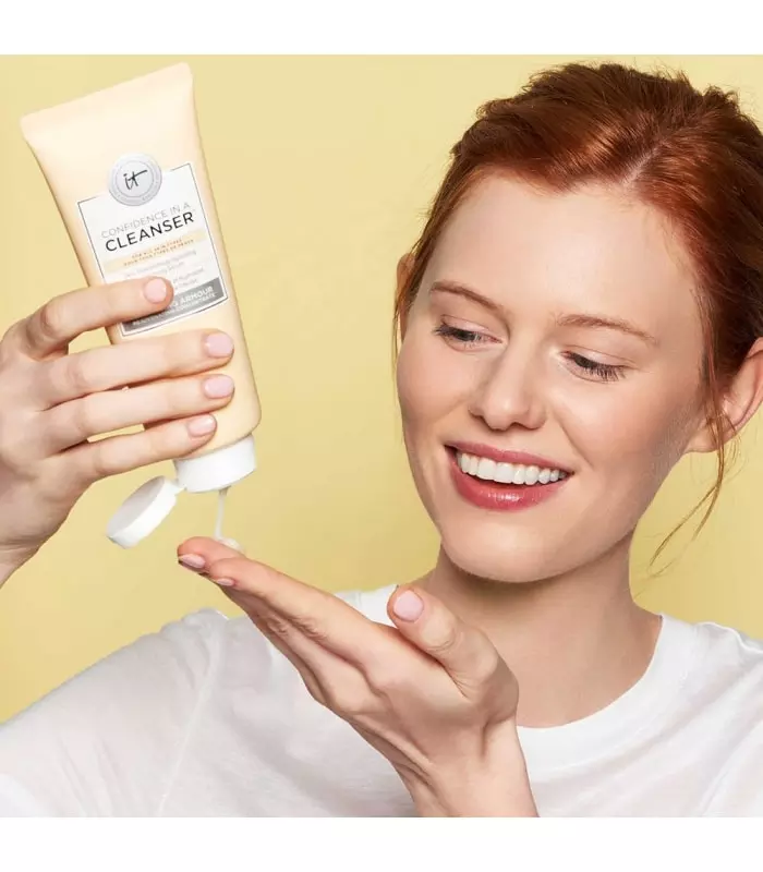 CONFIDENCE IN A CLEANSER Gel Nettoyant Anti-âge