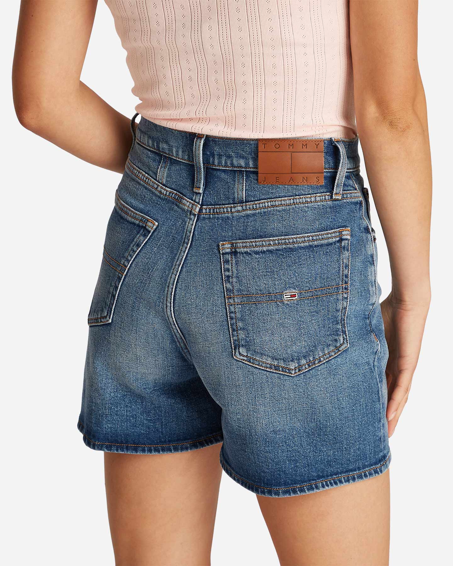 Džínsy Tommy Hilfiger Mom Fit W DW0DW20092-1A5