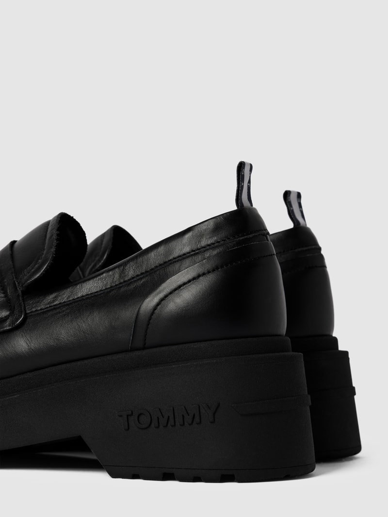 Penny-Loafer aus Leder mit Label-Detail Modell 'AVA' in schwarz