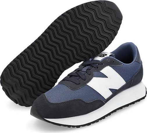New Balance Sneaker