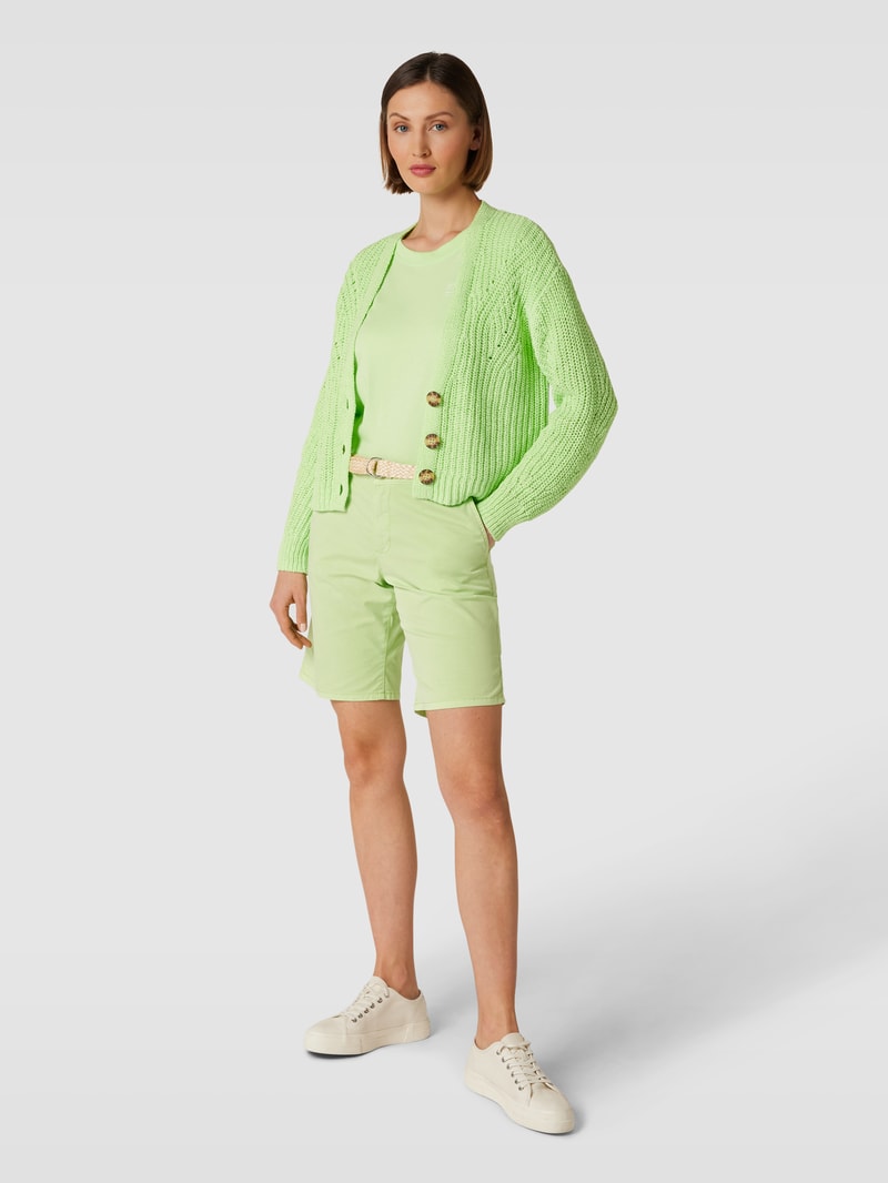 Chinoshorts mit französischen Eingrifftaschen in hellgrün