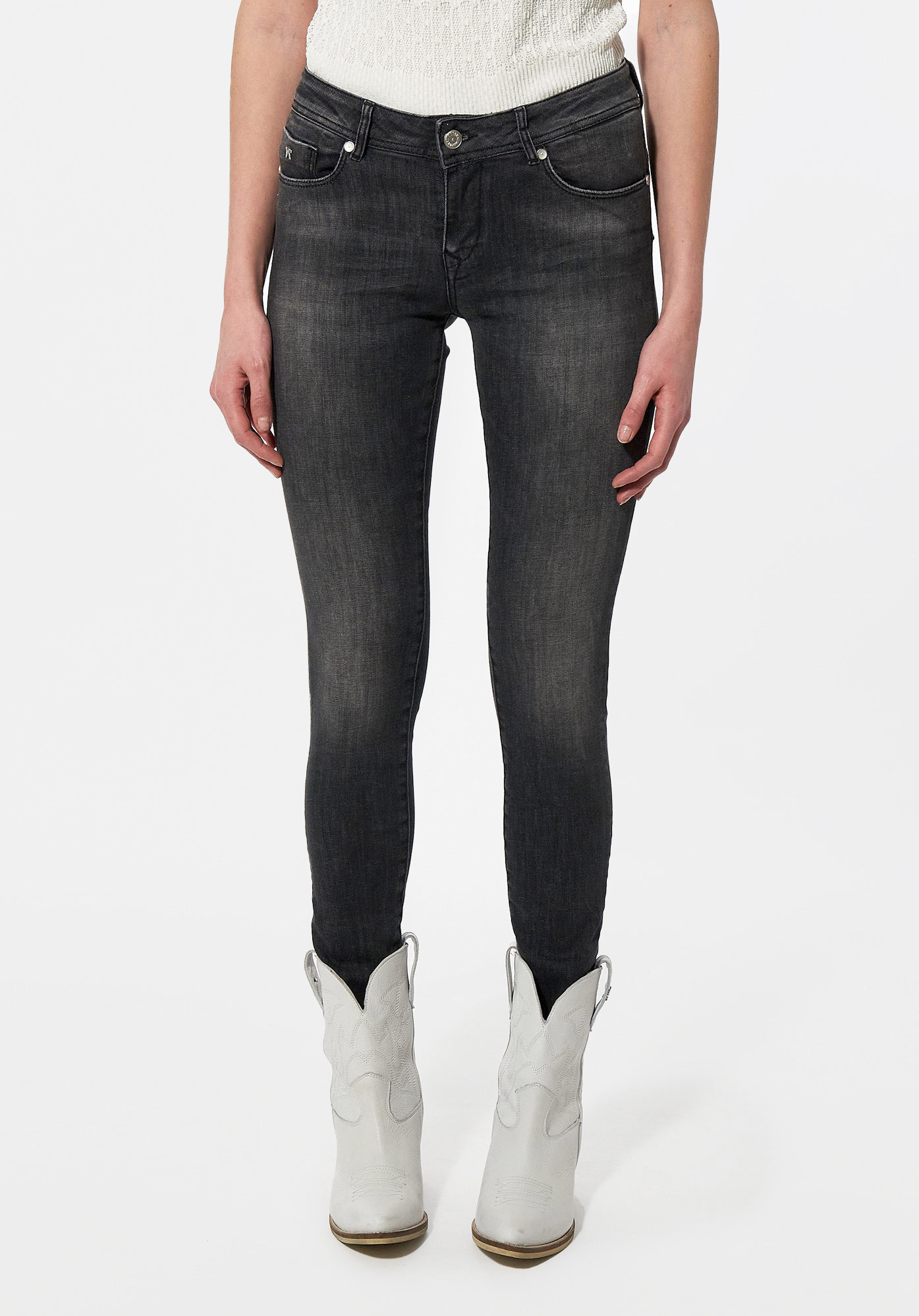LOKA   Jean slim noir Femme