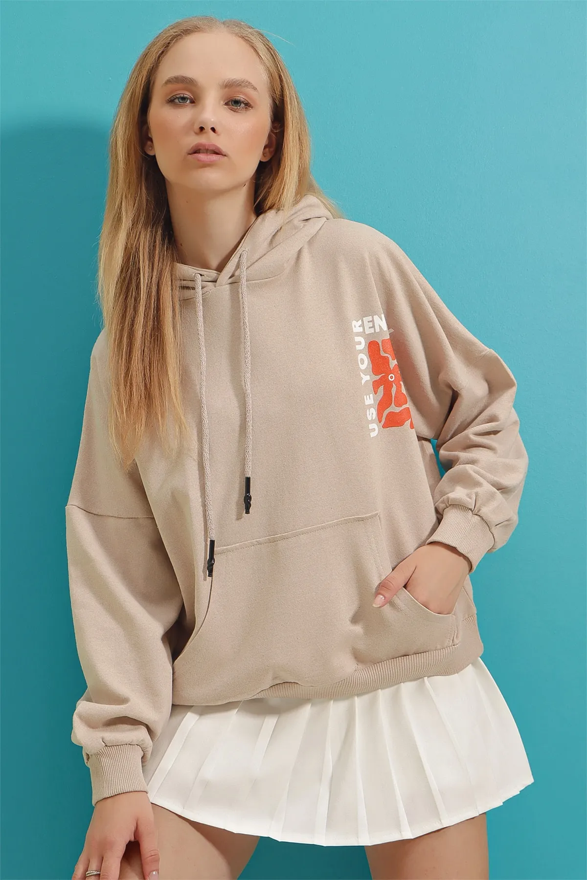 Trend Alaçatı Stili  Sweatshirt - Beige - Oversized