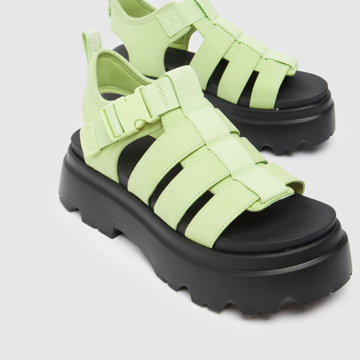 UGG Cora szandál hernyó mintával