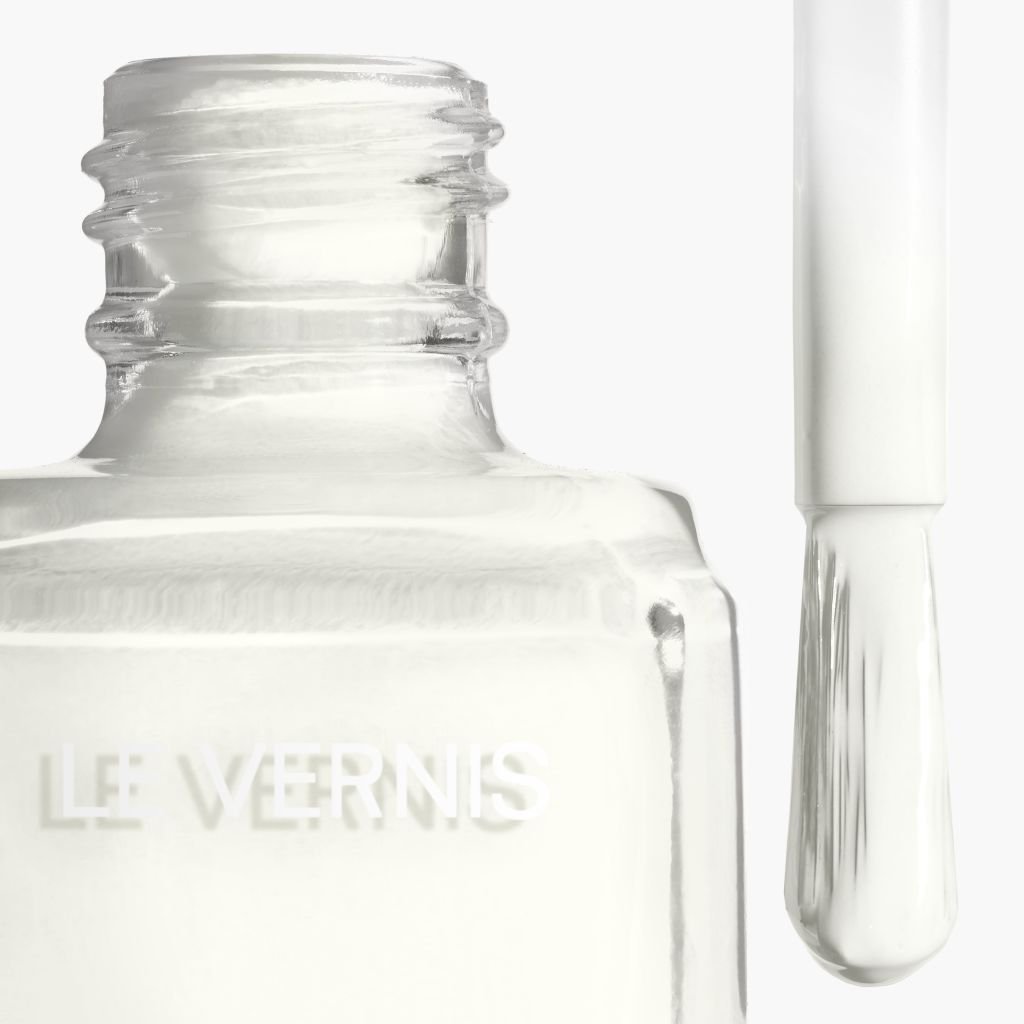 CHANEL LE VERNIS NAGELLACK – FARBE UND GLANZ MIT LANGEM HALT