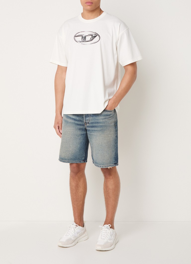 Pantaloni scurți drepți Diesel din denim, spălare medie