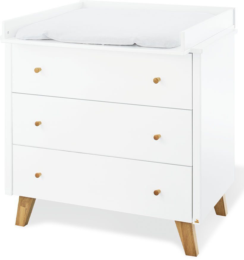 Pinolino® Babyzimmer-Komplettset Hilda & Pan, (Set, 3-St., Hausbett, Wickelkommode, Kleiderschrank), breit groß; mit Hausbett, Wickelkommode & 3-trg. Kleiderschrank