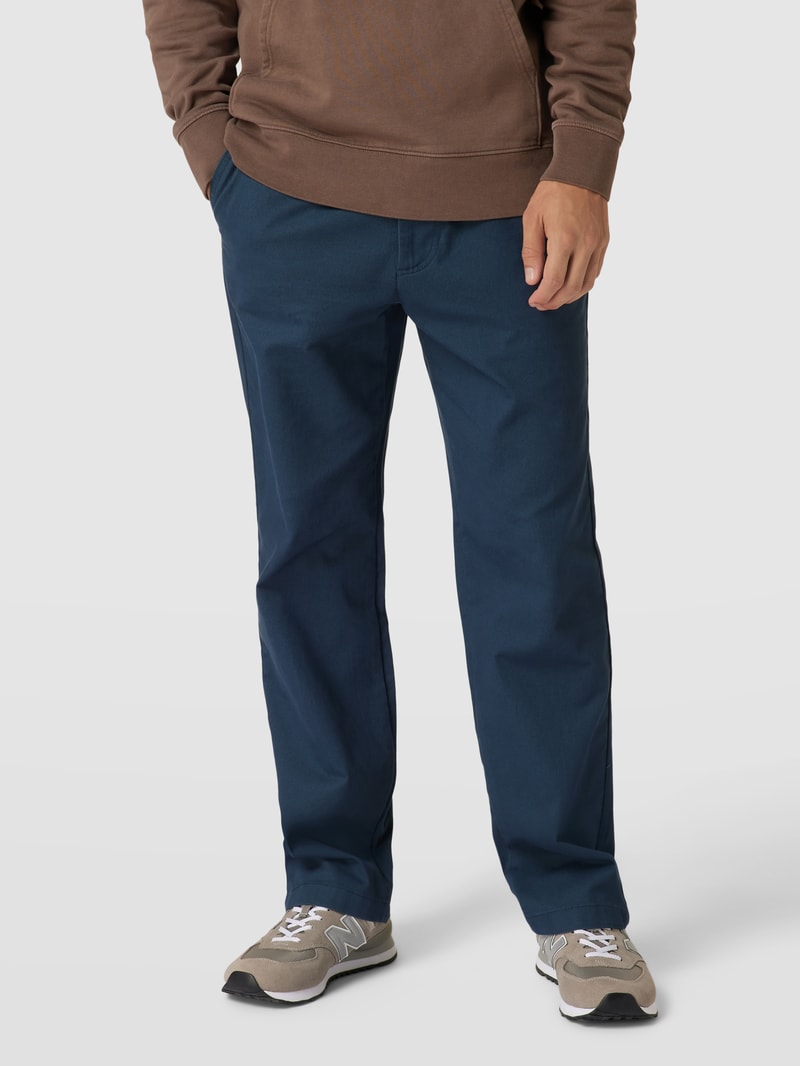Hose mit Label-Patch in dunkelblau