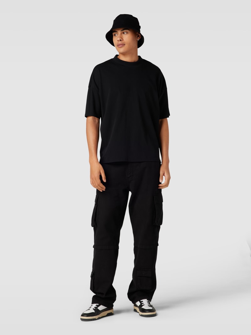 Cargohose mit Cargotaschen in schwarz