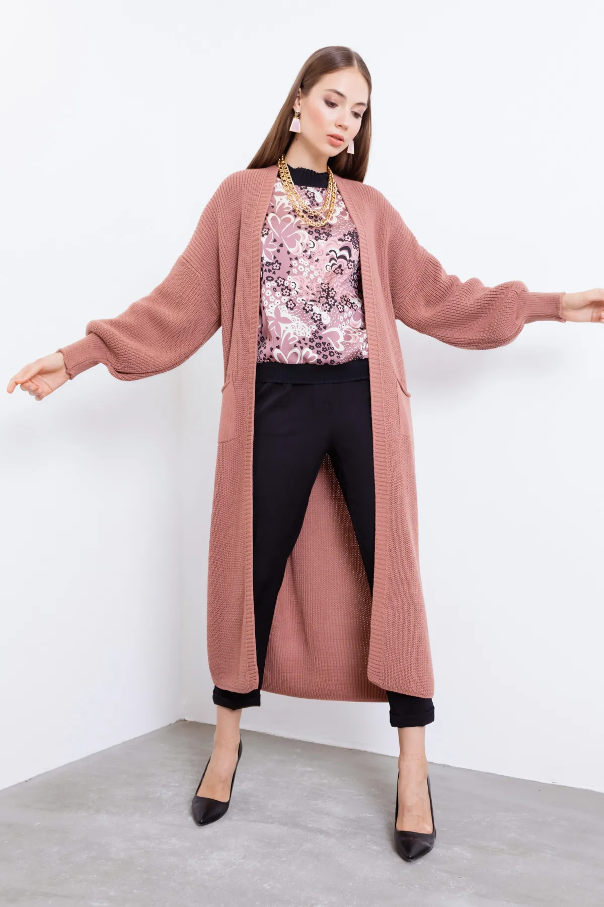 Lafaba  Lange Strickjacke mit Ballonärmeln in Rosa für Damen