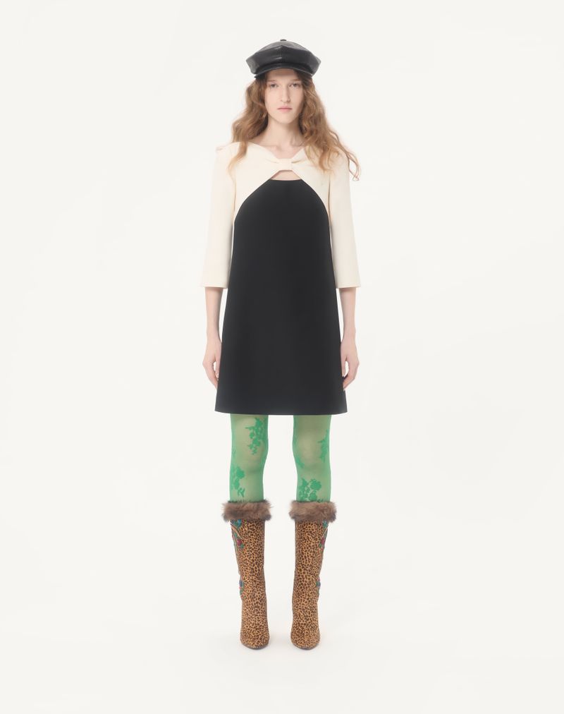 Vestido curto de crepe de alta costura