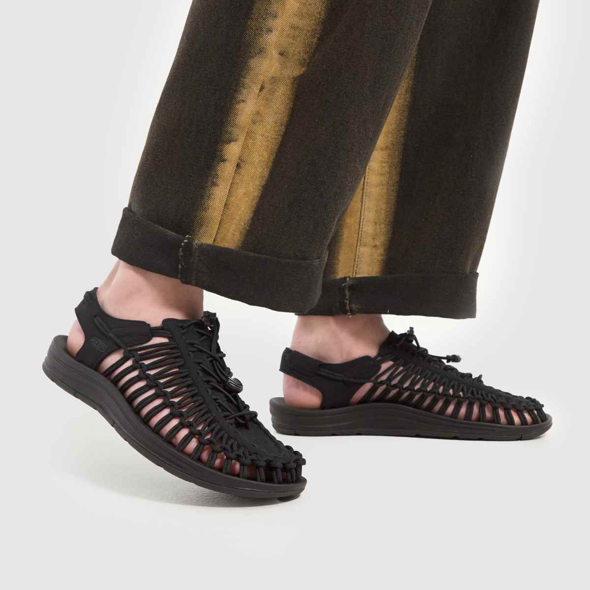 Keen – Uneek – Svarta sandaler
