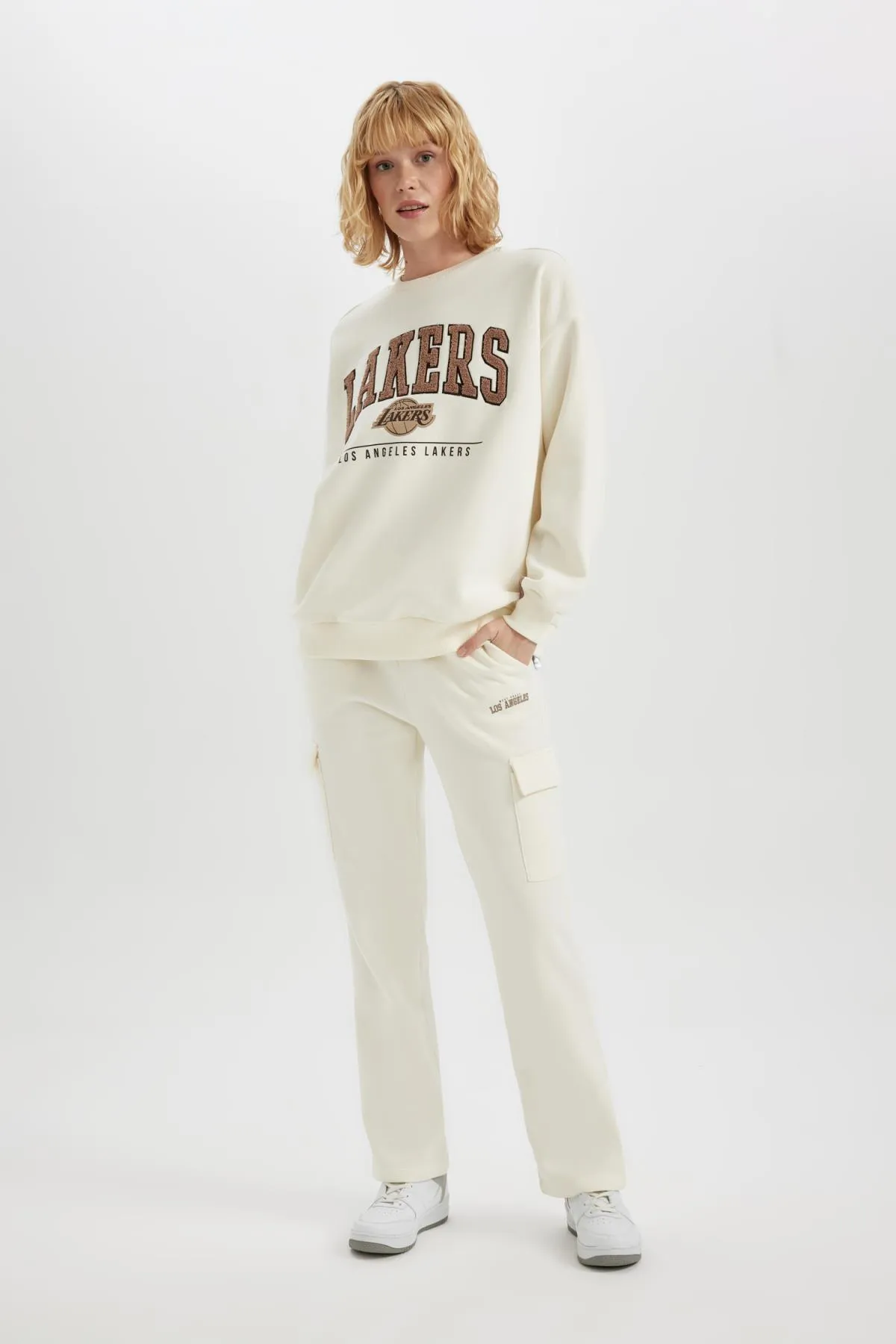 DeFacto  DeFactoFit Standard-Passform, lange Jogginghose mit weitem Bein und Taschen