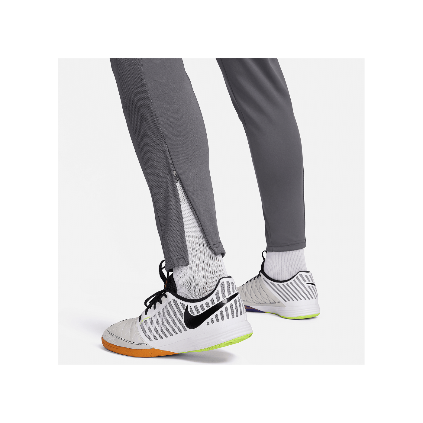 Nike Academy Trainingshose Schwarz F069