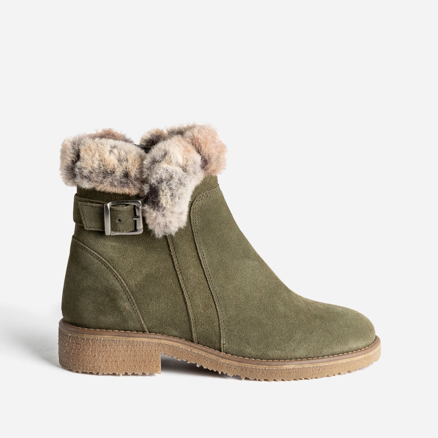Boots kaki en cuir velours fourré