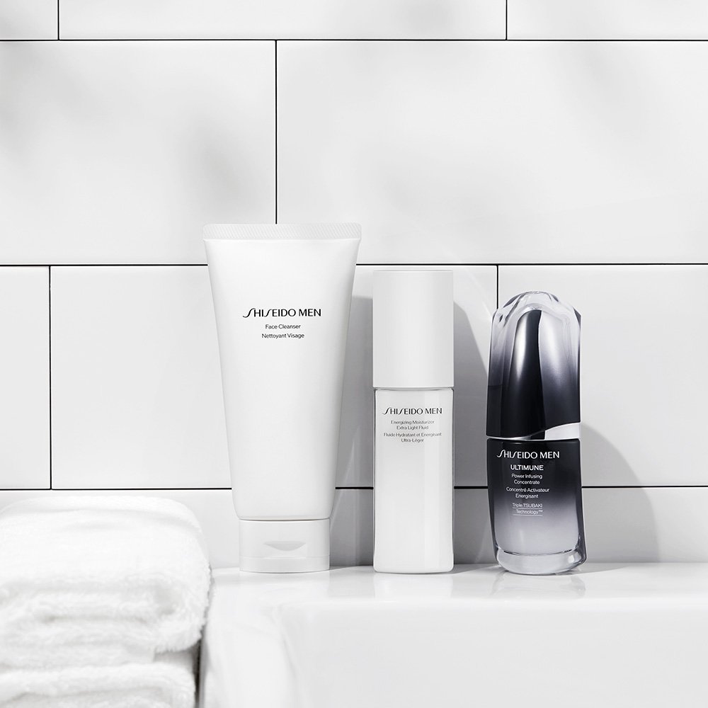 Shiseido Shiseido Men Energizing Moisturizing Extra Light Fluid