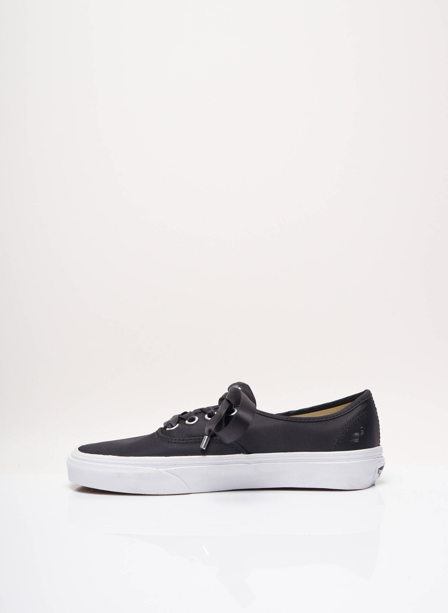 Vans Baskets Femme couleur noir