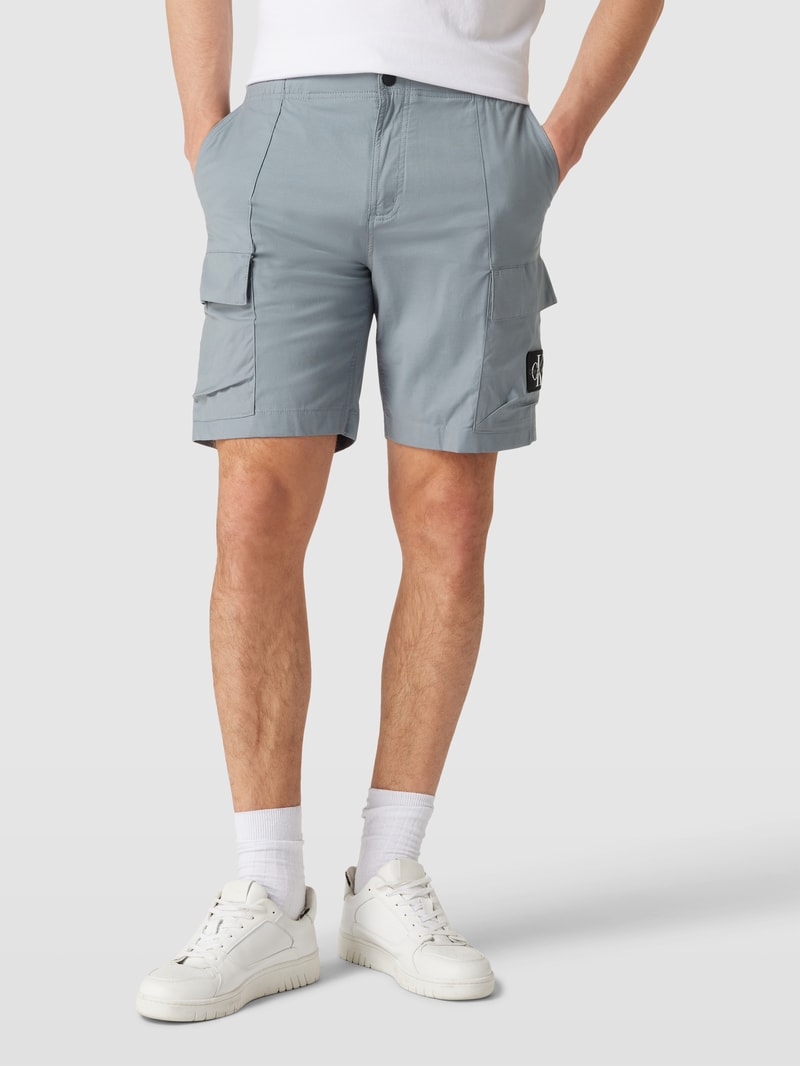 Cargoshorts mit Label-Stitching in mittelgrau