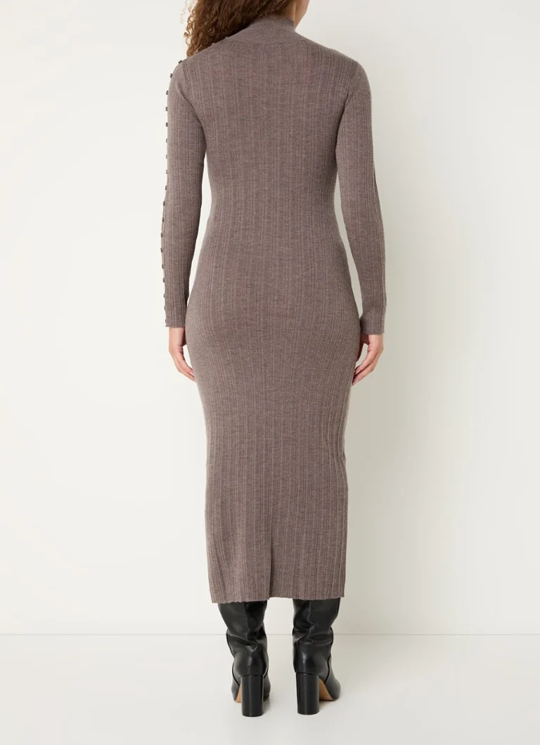 Vestido midi de Claudie Pierlot en lana de punto fino.