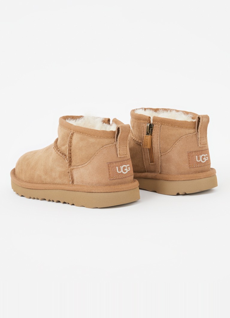 Stivaletti alla caviglia UGG Classic Ultra Mini in pelle scamosciata