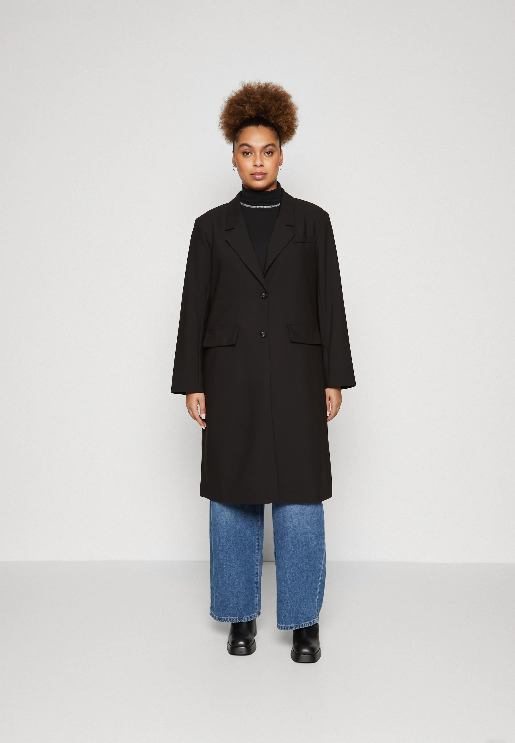 Vero Moda Curve VMCLAIR LONG - Abrigo clásico