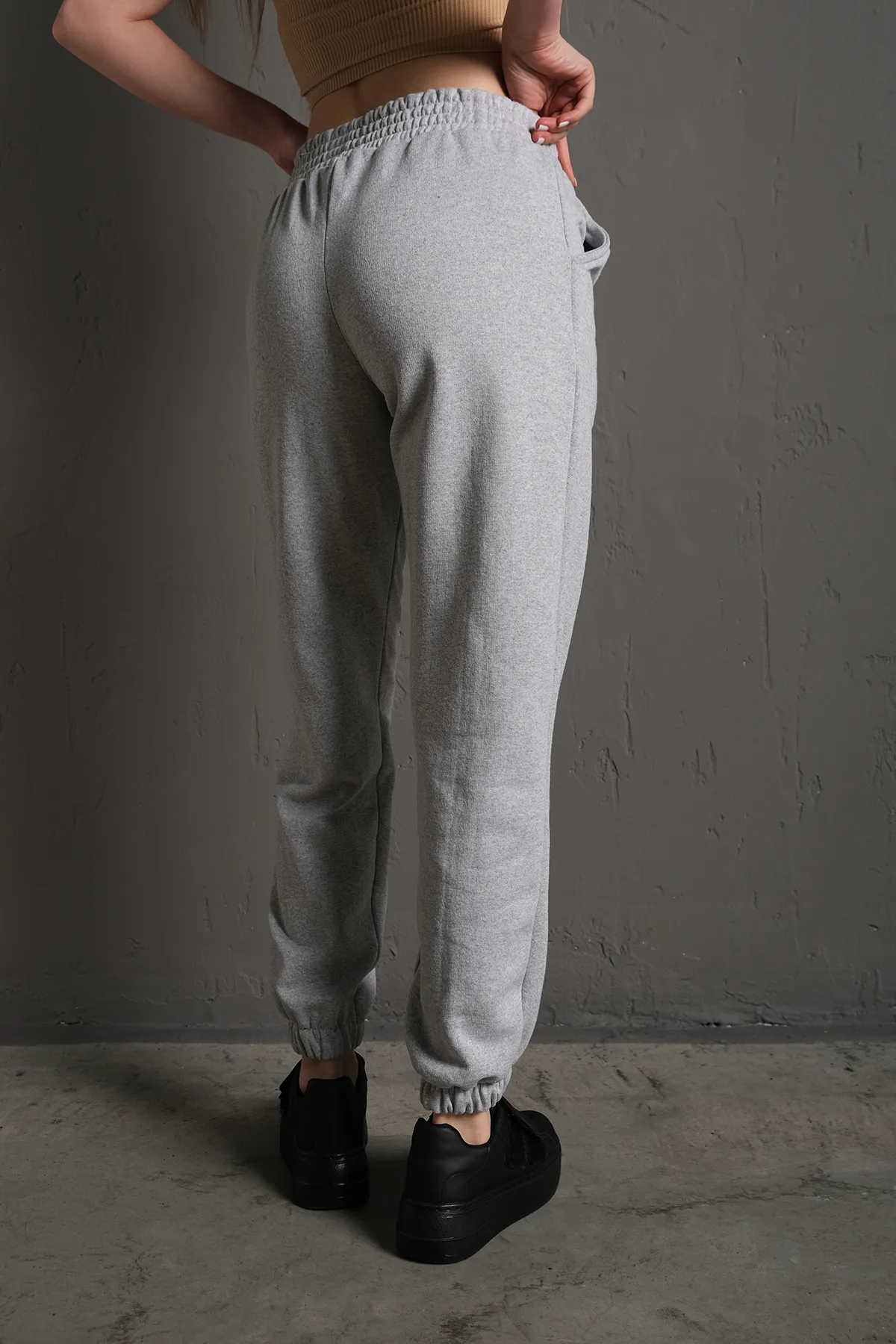 Know  Graue Damen-Jogginghose mit hoher Taille und elastischem Bein