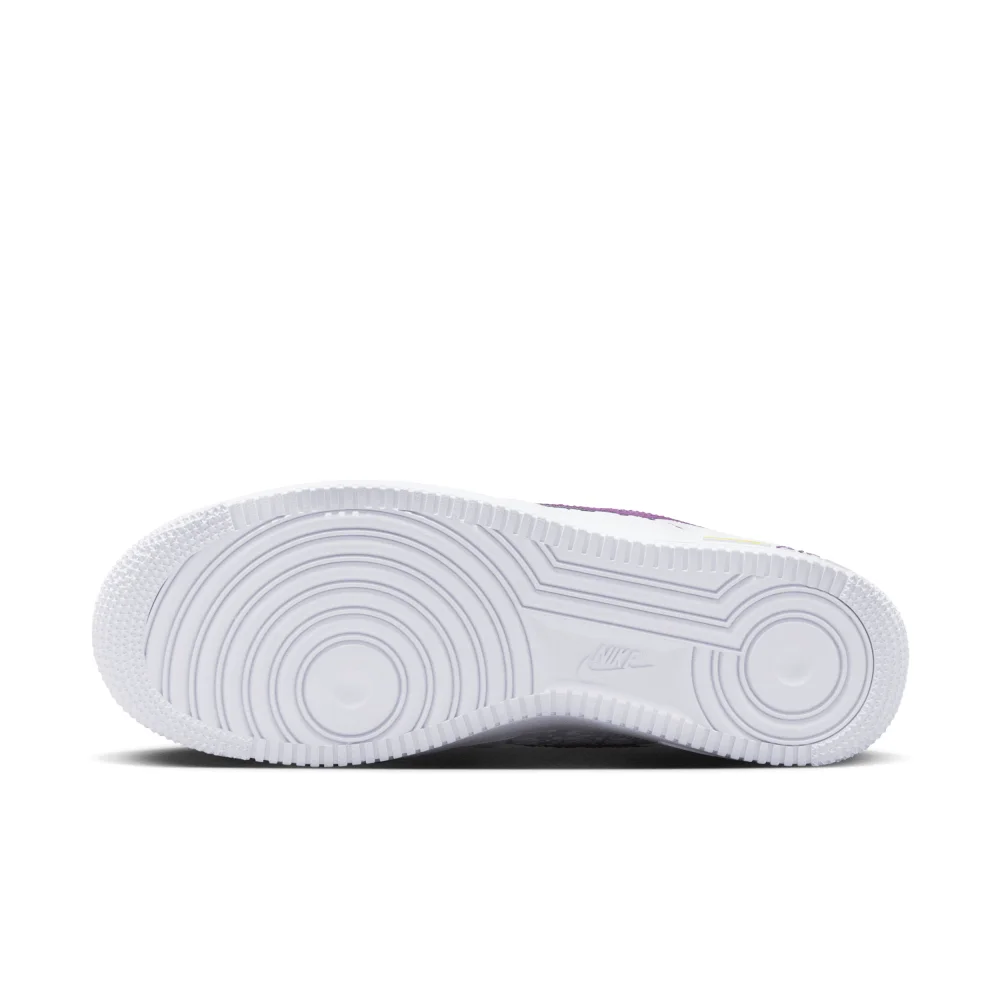 Nike Air Force 1 07 FJ4209-100 / weiss
