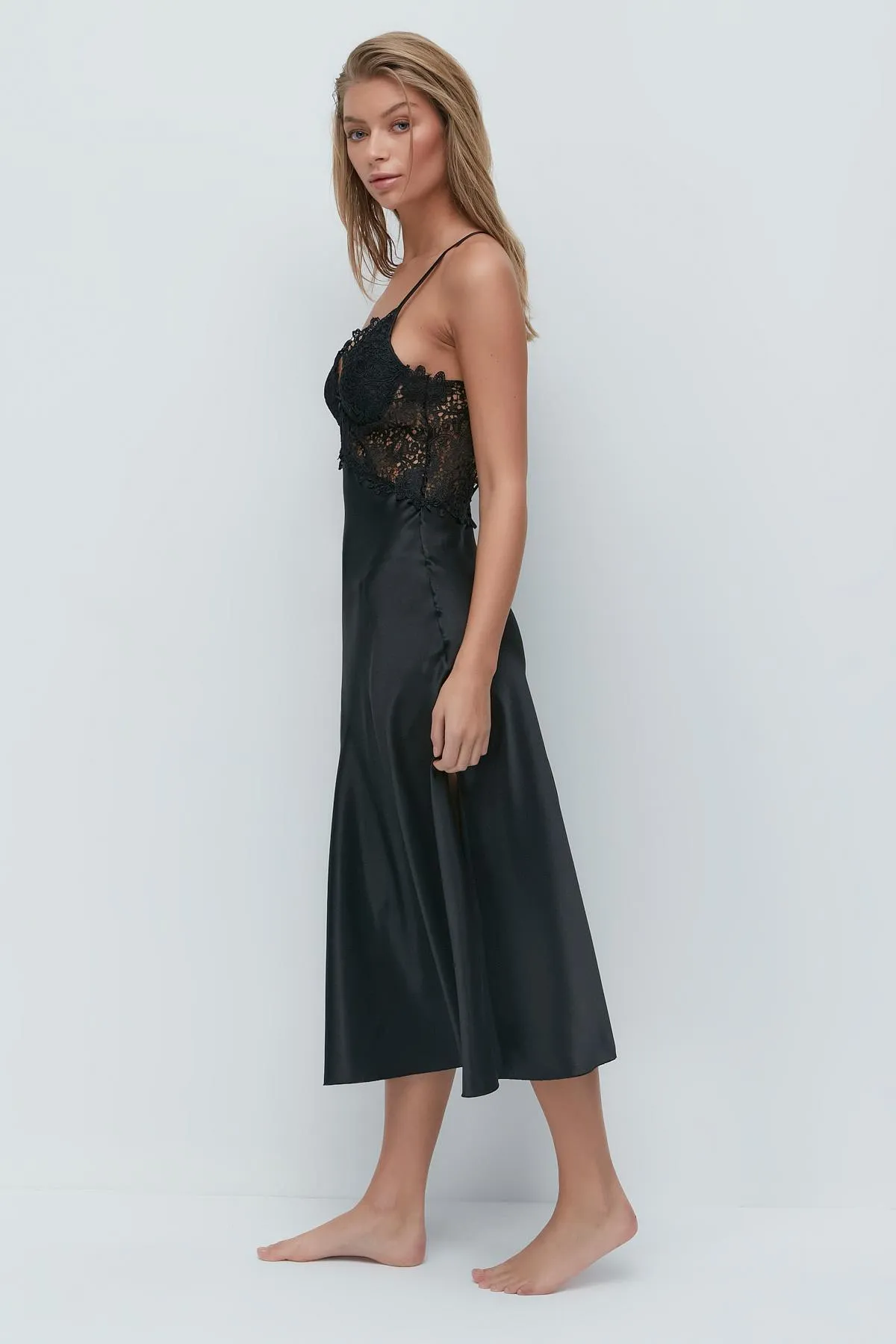 C&City  9025 6-teiliges Aussteuerset für Damen, Nachthemd, Morgenmantel, Schwarz