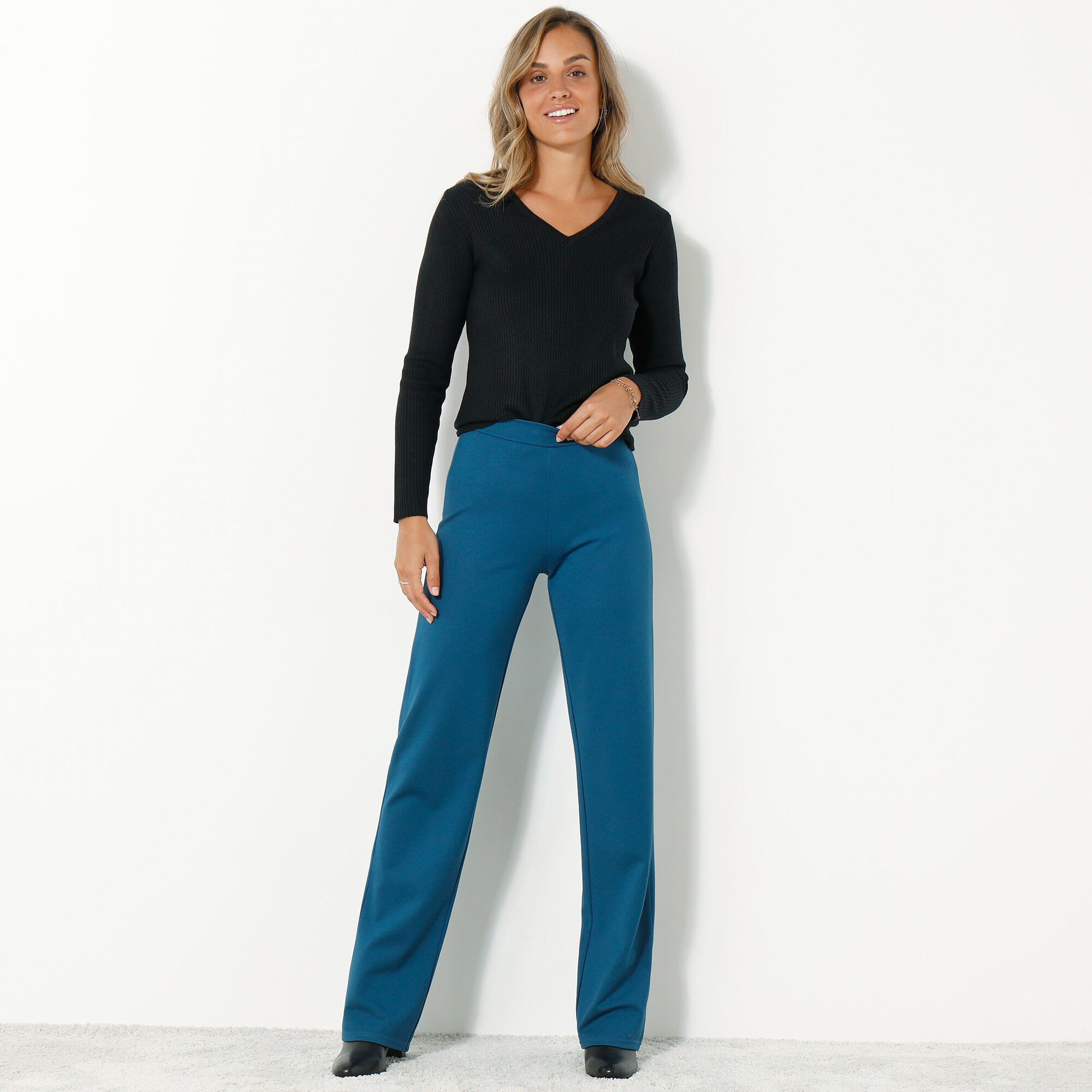 Pantalon droit large, maille milano