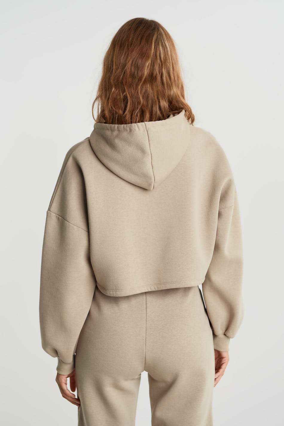 Basic cropped hood
