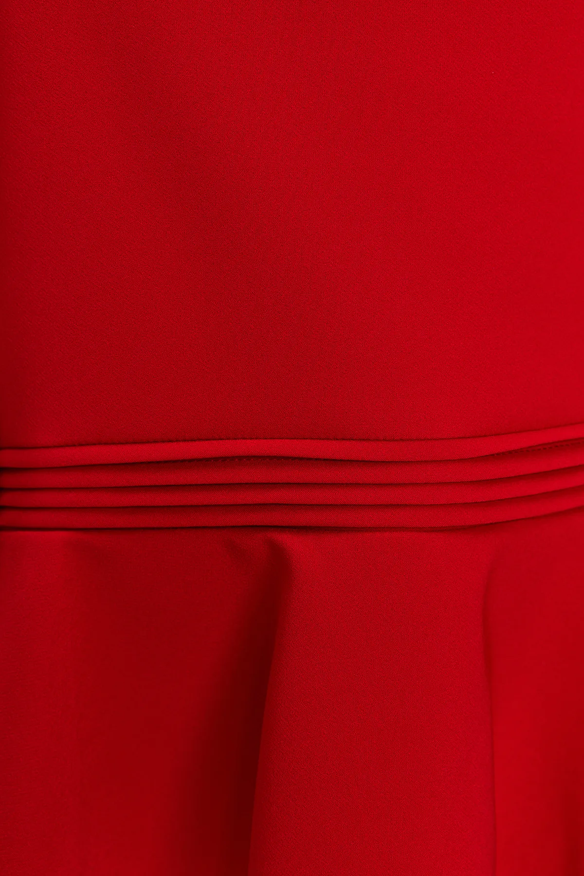 Trendyol Collection  Roter, gerippter, detaillierter Rock in A-Linie, Volantträger, gewebtes Minikleid TWOSS20EL2504